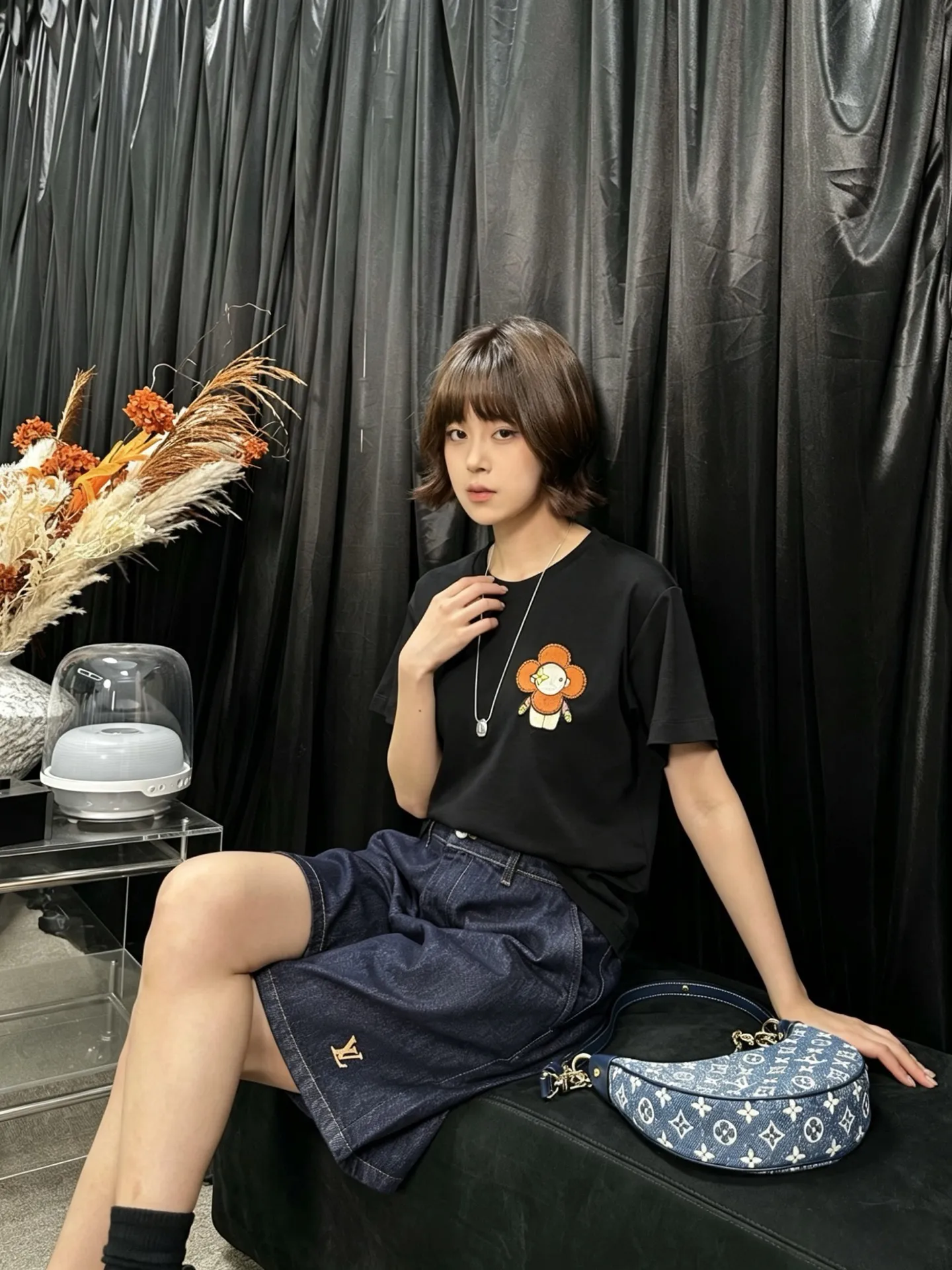 Louis Vuitton/Louis Vuitton leather logo denim shorts